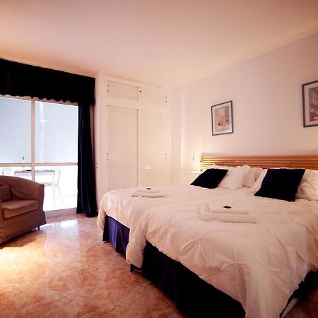 Apartamentos Dc ベナルマデナ エクステリア 写真