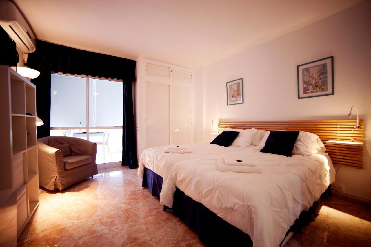 Apartamentos Dc ベナルマデナ エクステリア 写真
